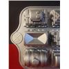 Image 2 : Nordic Ware Train Cake Pan