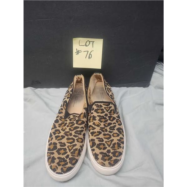 Time And Tru Women's Flats