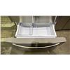 Image 3 : SAMSUNG STAINLESS STEEL 36" WIDE FRENCH DOOR FRIDGE WITH BOTTOM FREEZER DRAWER