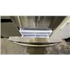 Image 3 : SAMSUNG STAINLESS STEEL 36"W FRENCH DOOR FRIDGE WITH BOTTOM FREEZER DRAWER