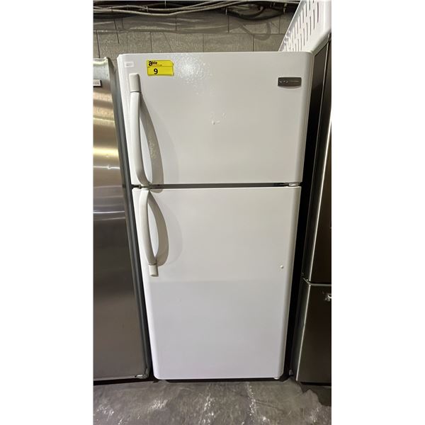 FRIGIDAIRE WHITE 30" SWING DOOR FRIDGE WITH TOP FREEZER