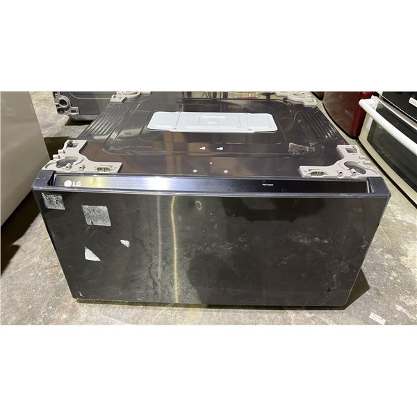 LG STAINLESS STEEL PEDESTAL WASHER