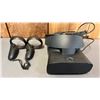 Image 2 : OCULUS VR GLASSES WITH CONTROLLERS & CABLES *IN BOX*