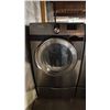 Image 6 : SAMSUNG STEAM FRONT LOAD WASHER & DRYER SET ON PEDESTAL BASES