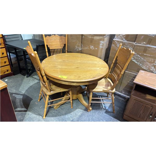 ROUND WOOD TABLE WITH 3 CHAIRS 42" X 29"