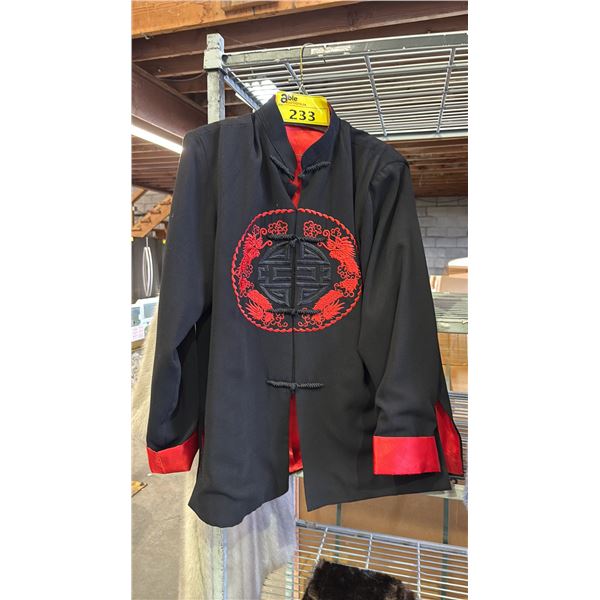 VINTAGE UNISEX ASIAN BLACK SILK JACKET WITH RED DRAGON EMBROIDERY: SIZE L