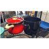 Image 4 : SHELF OF ASSORTED COOKWARE: STOCK POTS, CERAMIC CASSEROL, CAST IRON SIZZLE PAN (NO HANDLE) & MORE