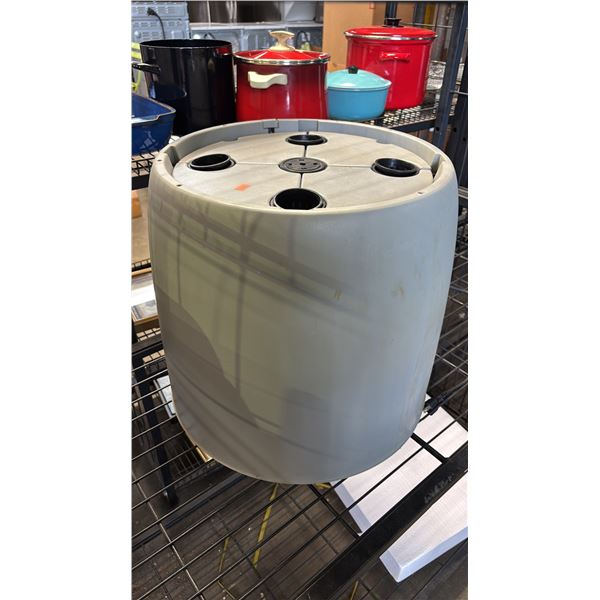 HYDROPONICS GROWING SYSTEM