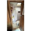 Image 12 : 1995 CHEVROLET G-SERIES, MOTOR HOME, WHITE, VIN 1GBJG31K8SF159466,