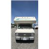 Image 6 : 1995 CHEVROLET G-SERIES, MOTOR HOME, WHITE, VIN 1GBJG31K8SF159466,
