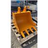 Image 2 : *NEW* GIYI HEAVY DUTY 24" CAT 305 EXCAVATOR DIGGING BUCKET