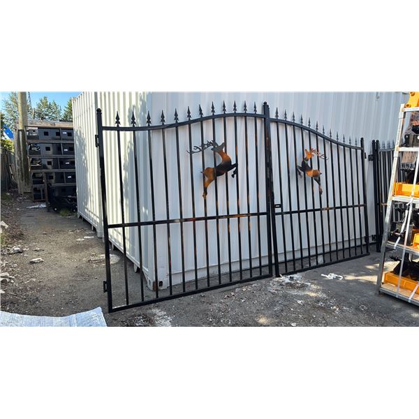 *NEW* ALUMINUM DEER MOTIF DRIVEWAY GATES