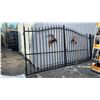 Image 1 : *NEW* ALUMINUM DEER MOTIF DRIVEWAY GATES