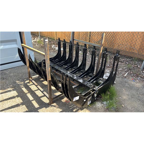 *NEW* GIYI CLG72 SKID STEER CURVED LOG GRABBER