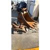 Image 1 : ACCURATE EXCAVATOR DIGGING BUCKET WITH TEETH & COUPLER