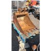 Image 1 : EXCAVATOR DIGGING BUCKET WITH TEETH