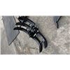 Image 4 : *NEW* AGT MINI EXCAVATOR GRABBER ATTACHMENT