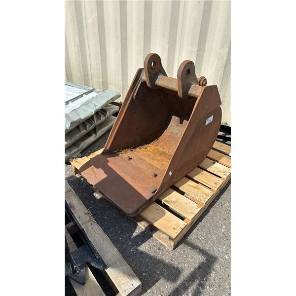 HEAVY DUTY EXCAVATOR BUCKET