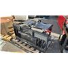 Image 3 : HWG44 SKID STEER HOLLOW WOOD GRABBER