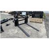 Image 2 : *NEW* AGT SAII00 SKID STEER 4' PALLET FORK FRAME
