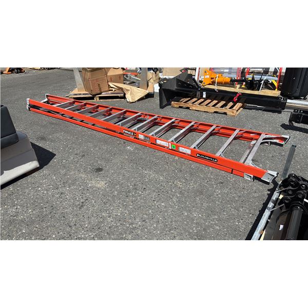LOUISVILLE 12' FIBERGLASS STEP LADDER - *TOP PLASTIC CAP IS BROKEN*