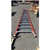 Image 2 : LOUISVILLE 12' FIBERGLASS STEP LADDER - *TOP PLASTIC CAP IS BROKEN*
