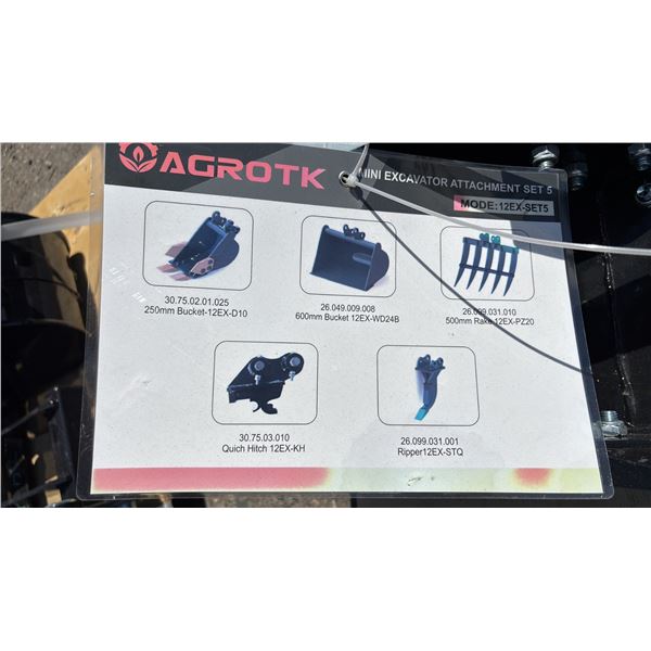 *NEW* AGROTK 5 PIECE EXCAVATOR ATTACHMENT SET: 250MM BUCKET, 600MM BUCKET, 500 MM RAKE, QUICK HITCH