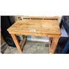 Image 2 : HUSKY JUNIOR TRADESMAN WOOD WORKBENCH
