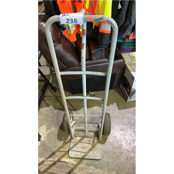 P-NOSE HAND TRUCK