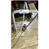 Image 3 : P-NOSE HAND TRUCK