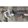 Image 3 : ECHO GT-200R GAS-POWERED CURVED-SHAFT STRING TRIMMER