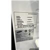 Image 2 : SAMSUNG 32" WIDE STAINLESS STEEL FRENCH DOOR FRIDGE WITH BOTTOM FREEZER DRAWER