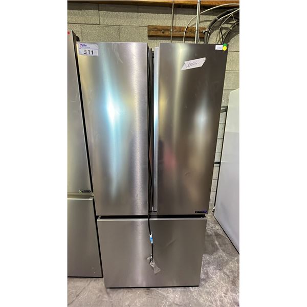 HISENSE 30" WIDE STAINLESS STEEL FRIDGE WITH BOTTOM FREEZER DRAWER