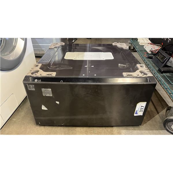 LG STAINLESS STEEL PEDESTAL WASHER