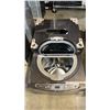 Image 2 : LG STAINLESS STEEL PEDESTAL WASHER