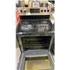 Image 3 : FRIGIDAIRE GALLERY 5-BURNER GLASS TOP ELECTRIC RANGE