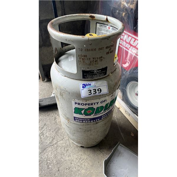 PROPANE TANK *EXPIRED/MISSING CONNECTOR VALVE*