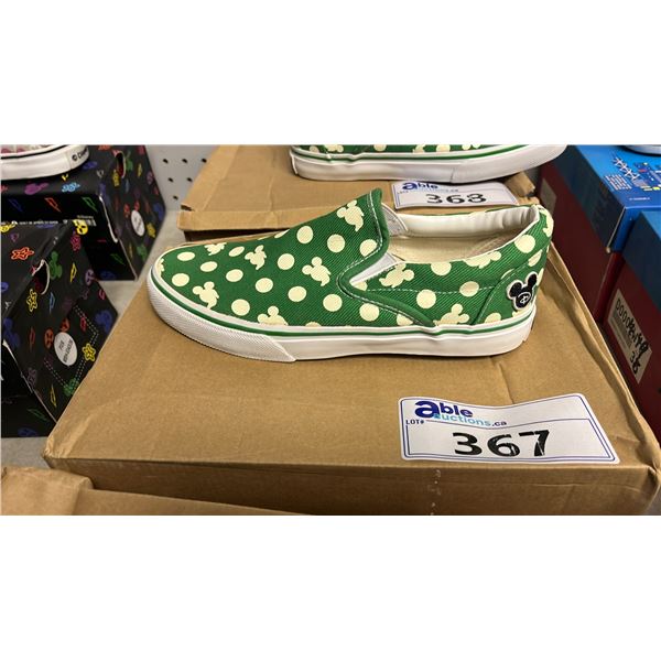 *NEW* DISNEY "IT'S MICKEY" GREEN SIZE 37 CANVAS SHOES
