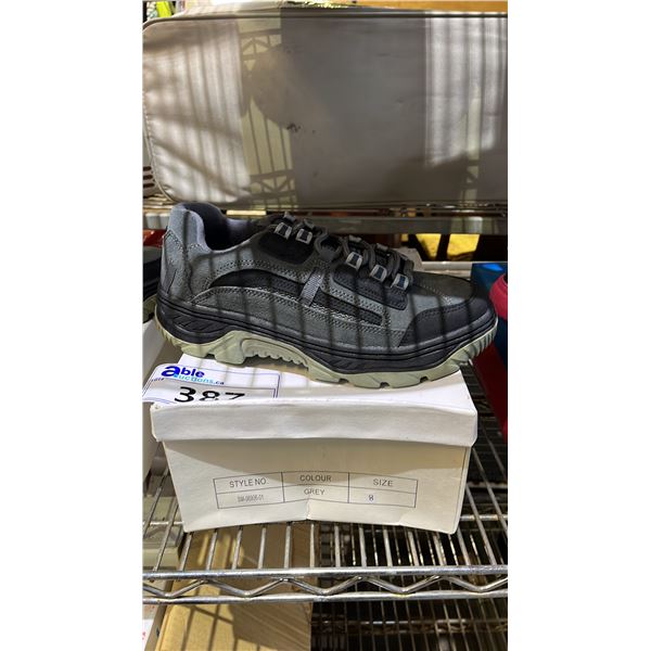 *NEW*  MEN'S GREY SIZE 8 RUNNING SHOES
