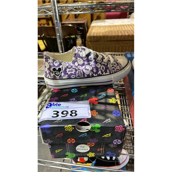 *NEW* DISNEY "IT'S MICKEY" PURPLE SIZE 36 CANVAS SHOES