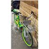 Image 2 : E-ASSISTED GREEN & YELLOW BICYCLE WITH KEY & CHARGER