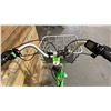Image 5 : E-ASSISTED GREEN & YELLOW BICYCLE WITH KEY & CHARGER