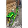 Image 3 : E-ASSISTED GREEN & YELLOW BICYCLE WITH KEY & CHARGER