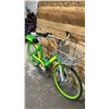Image 2 : E-ASSISTED GREEN & YELLOW BICYCLE WITH KEY & CHARGER