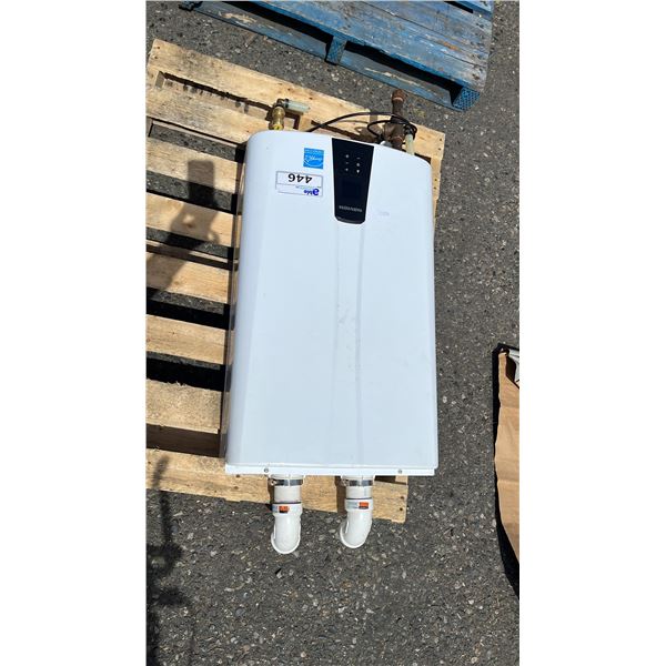 NAVIEN DIRECT VENT AUTOMATIC INSTANTANEOUS WATER HEATER