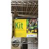 Image 4 : JOHN DEER HOME MAINTENANCE KIT, RUST-OLEUM WOOD & LAMINATE FLOOR RENEWAL & RUST-OLEUM CABINET