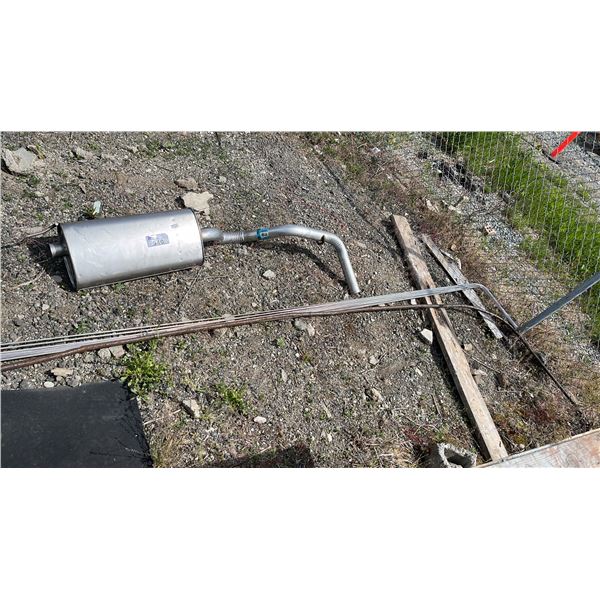 MUFFLER, LONG STEEL ROD & BUNDLE OF LONG ALUMINUM RODS
