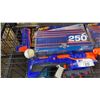 Image 2 : (2) NERF GUNS & (2) PACKS OF 250 NERF FOAM DARTS