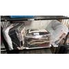 Image 1 : SHELF OF ASSORTED QUEEN & KING SIZE BEDDING
