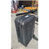 Image 2 : DELSEY PORTABLE HARD SHELL SUITCASE